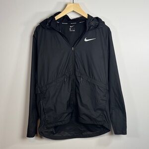 Nike Essential Hooded Running Jacket Black Large Spellout Back Windbreaker